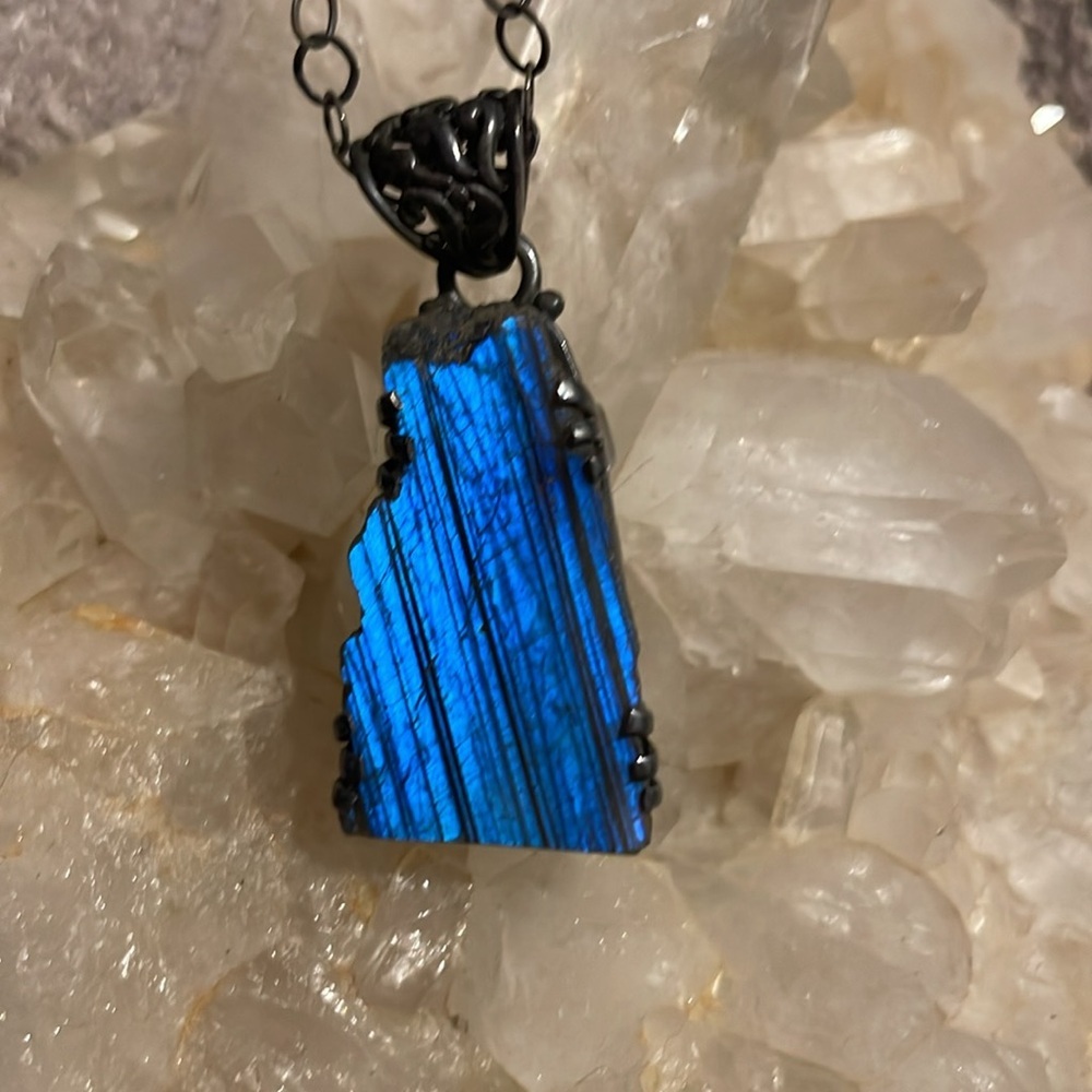 No brand, Necklace, crystal labordoite, blue. - Picture 3 of 16